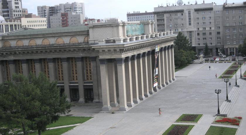 Апартаменты у Оперного Театра Новосибирск-17